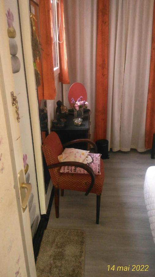 Apartamento Petit Chez Soi Dans Mon Petit Chez Moi Biganos Exterior foto